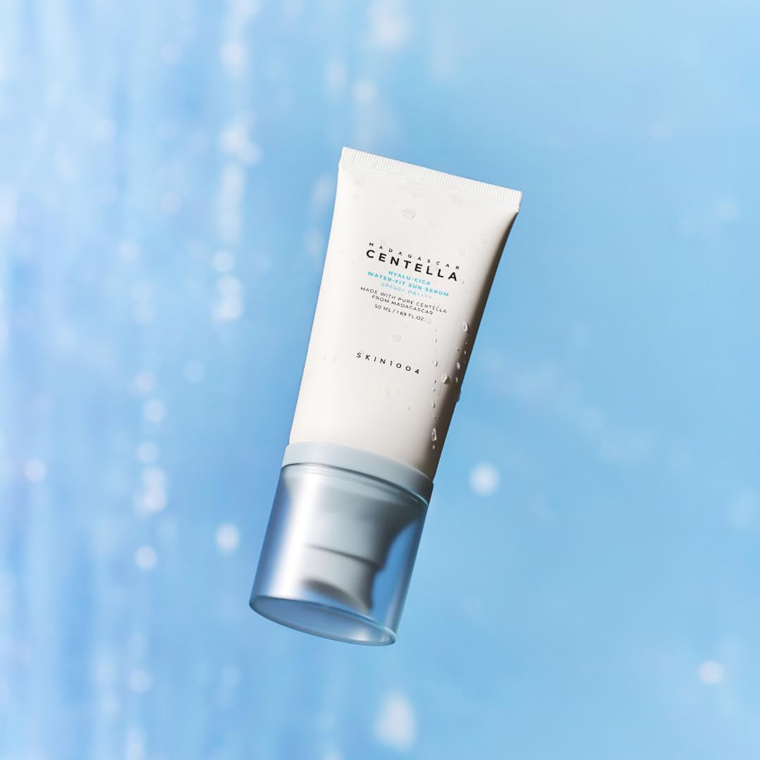 SKIN1004 MADAGASCAR CENTELLA HYALA-CICA WATER-FIT SUN SERUM (PROTECTOR SOLAR EN CREMA)